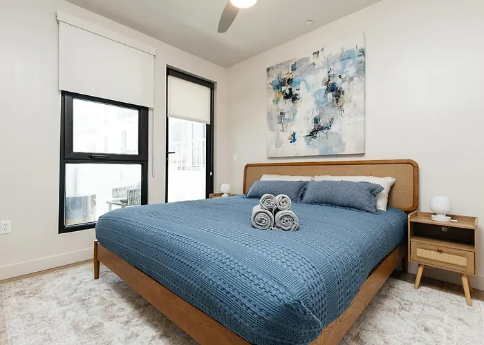 Stunning 2Br Apartment Steps From Santa Monica Pier